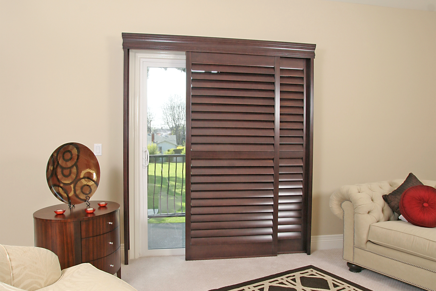 Deco Bypass Shutters