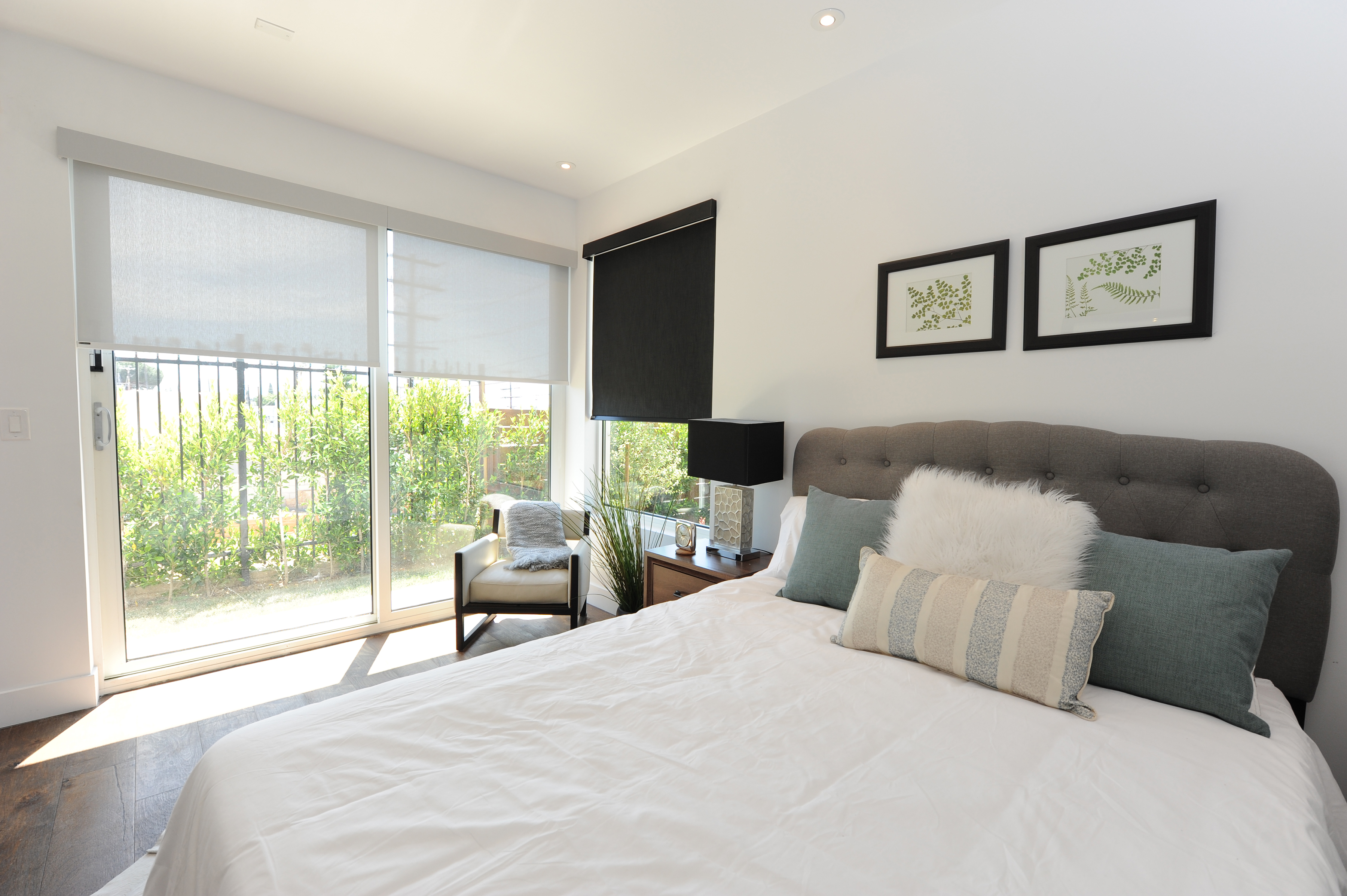 Soluna&reg; Roller Shades